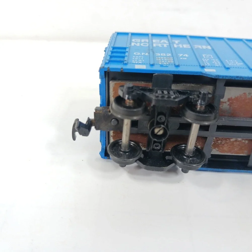 Athearn HO Scale Great Northern 50 Ft Outside Braced Box Car Blue GN 38274 1339